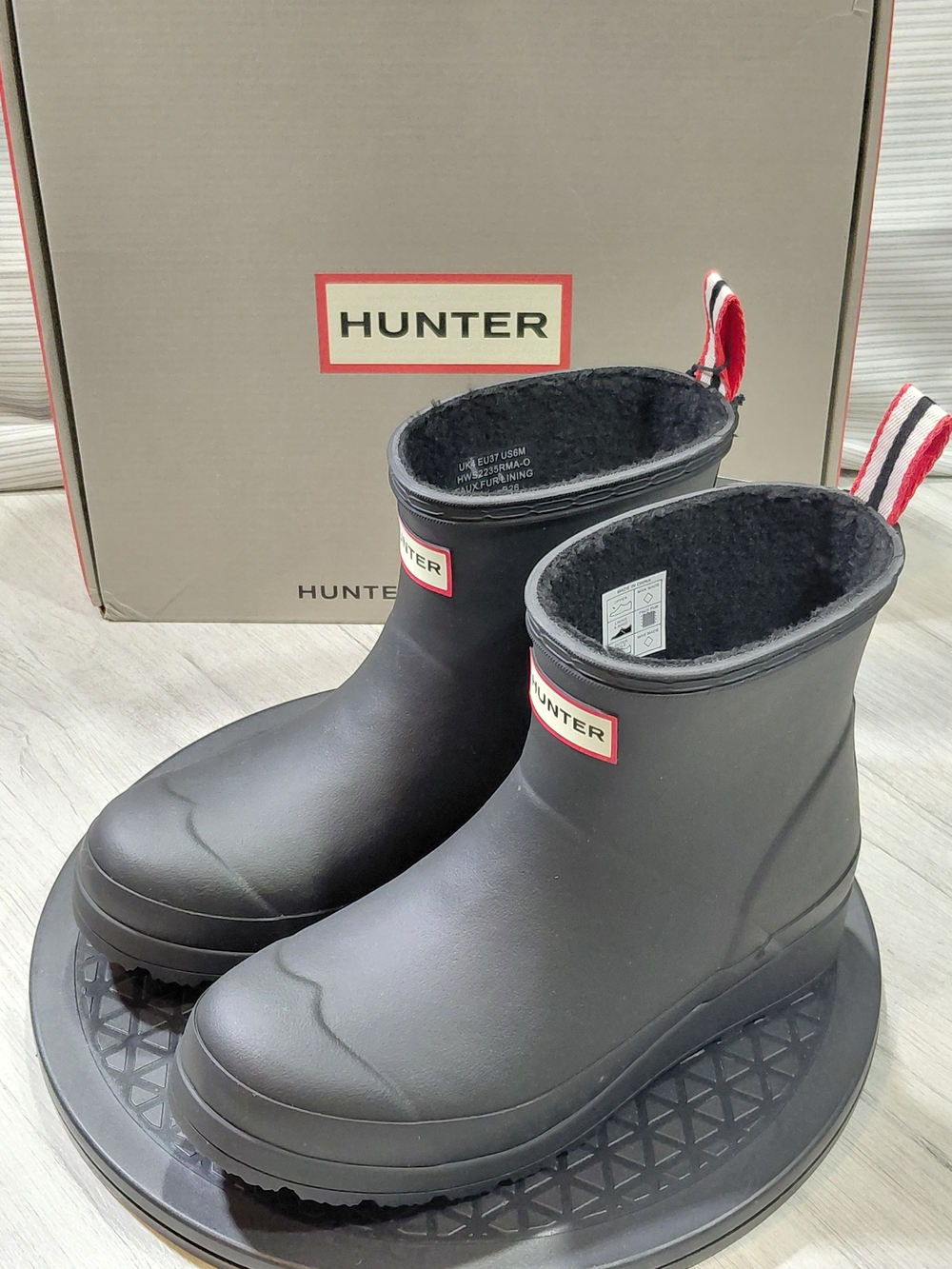 NEW Hunter Womens Insulated Play Short Black Waterproof Rain Boots Shearling W6